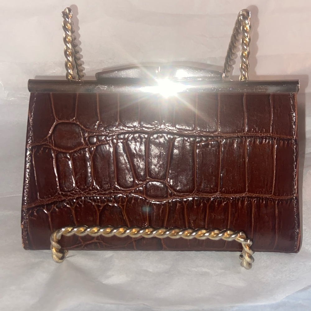 Leather Croc Print Kisslock Wallet